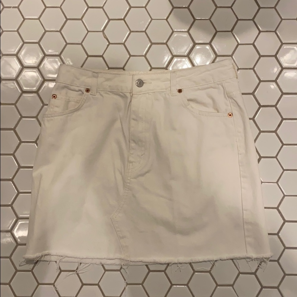 white distressed jean skirt